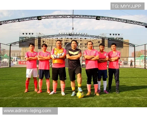 足球场上的美丽瞬间与激情碰撞的完美结合让我们领略到好看的足球魅力